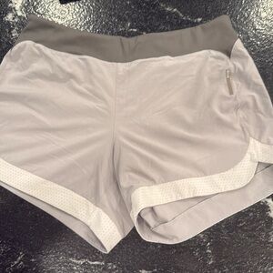 REI ladies shorts medium